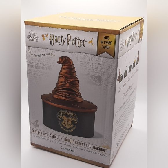 Harry Potter Sorting Hat Candle - Charmed Aroma - Picture 5 of 5